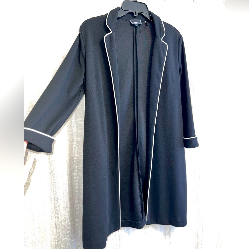 HAVE • Long Contrast Piping Blazer